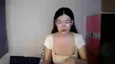 Snapshot of hotbunnyrainx chatting on 06-14-26, 03:47 rain online show from 06-14-26, 03:47