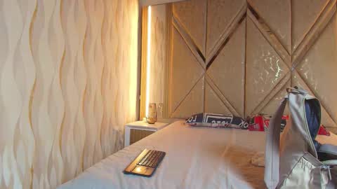 hotcouple_222 online show from 03-14-26, 07:25