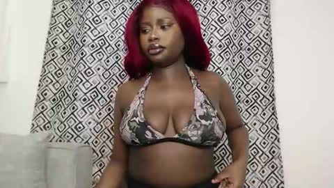Snapshot of hotcurvykeisha chatting on 10-09-25, 04:32 Hotcurvykeisha online show from 10-09-25, 04:32