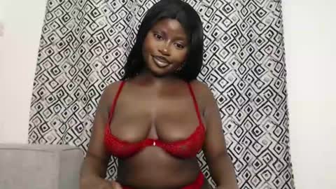 Snapshot of hotcurvykeisha chatting on 10-26-25, 10:58 Hotcurvykeisha online show from 10-26-25, 10:58