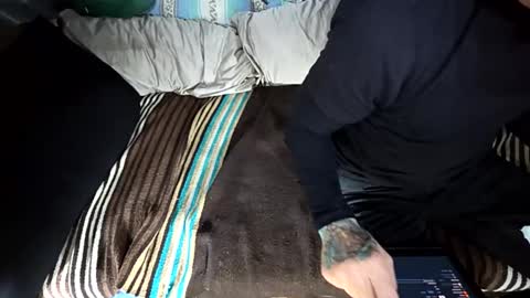 Snapshot of hotdogstuffer chatting on 11-14-25, 10:58 hotdogstuffer online show from 11-14-25, 10:58