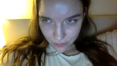 Snapshot of hoteffy chatting on 12-15-24, 01:57 effy online show from 12-15-24, 01:57