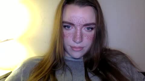 Snapshot of hoteffy chatting on 02-18-26, 09:55 effy online show from 02-18-26, 09:55