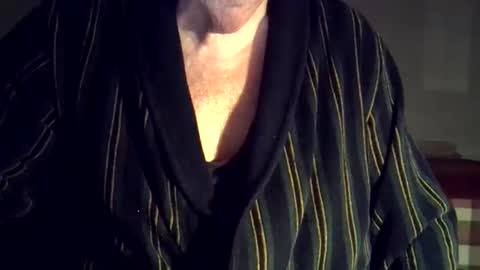 hotejok online show from 10-15-25, 11:27