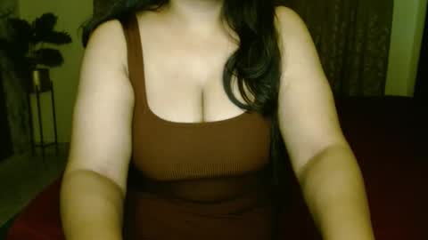 Snapshot of hoteliza6 chatting on 04-16-26, 10:45 Eliza i dont show face in any show online show from 04-16-26, 10:45