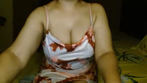 Snapshot of hoteliza6 chatting on 04-27-26, 11:03 Eliza i dont show face in any show online show from 04-27-26, 11:03