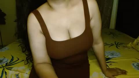 Snapshot of hoteliza6 chatting on 05-10-26, 05:29 Eliza i dont show face in any show online show from 05-10-26, 05:29