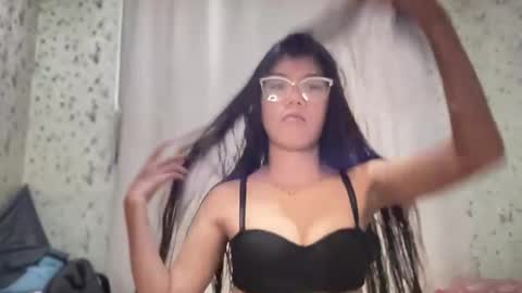 Snapshot of hotestpinayxxx chatting on 04-04-26, 02:32 hotestpinayxxx online show from 04-04-26, 02:32