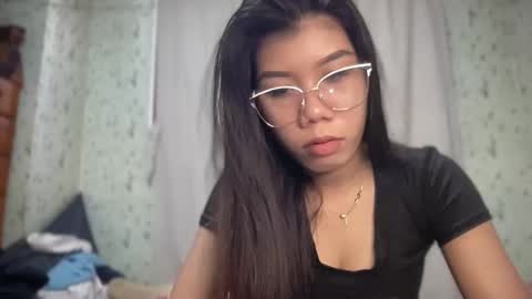 Snapshot of hotestpinayxxx chatting on 04-08-26, 03:39 hotestpinayxxx online show from 04-08-26, 03:39