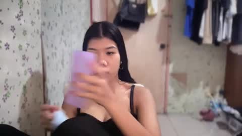 Snapshot of hotestpinayxxx chatting on 04-09-26, 02:33 hotestpinayxxx online show from 04-09-26, 02:33