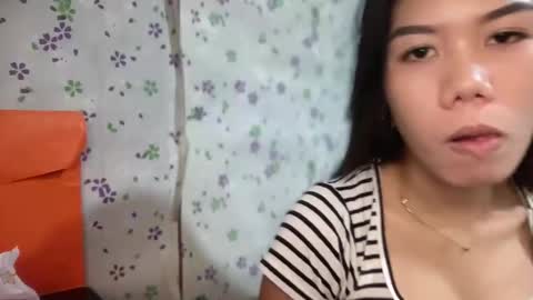 Snapshot of hotestpinayxxx chatting on 04-17-26, 03:42 hotestpinayxxx online show from 04-17-26, 03:42