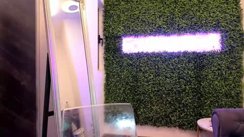 hotfallingdevil online show from 12-06-24, 05:20