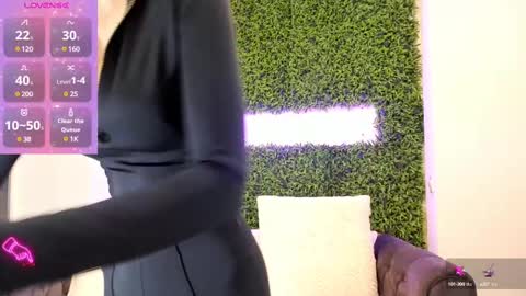 hotfallingdevil online show from 02-10-25, 09:14