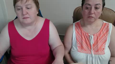 Snapshot of hotfiremommy chatting on 02-10-26, 08:46 LimonkaFire online show from 02-10-26, 08:46