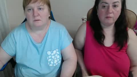 Snapshot of hotfiremommy chatting on 02-13-26, 08:38 LimonkaFire online show from 02-13-26, 08:38