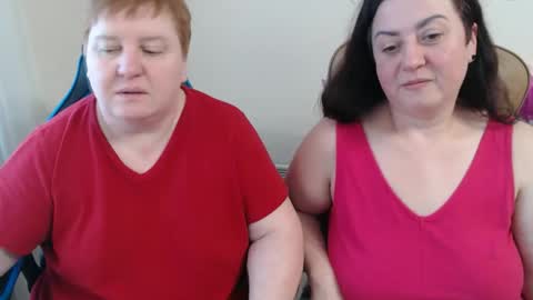 Snapshot of hotfiremommy chatting on 02-19-26, 02:57 LimonkaFire online show from 02-19-26, 02:57