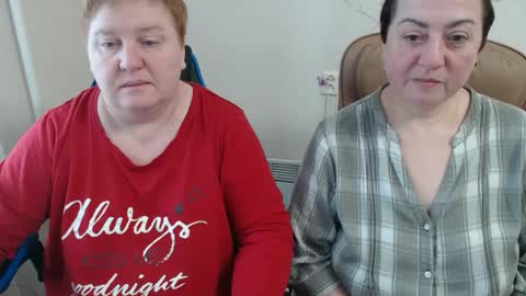 Snapshot of hotfiremommy chatting on 02-24-26, 08:12 LimonkaFire online show from 02-24-26, 08:12