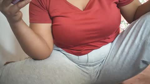 hotflowerclit online show from 01-12-26, 05:12