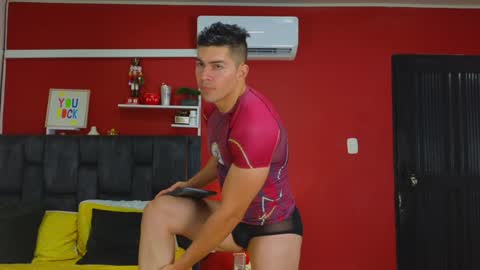 Snapshot of hotfuckers4uu chatting on 12-26-24, 11:03 felipe marcello online show from 12-26-24, 11:03