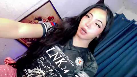 Snapshot of hotfucking_queen1111 chatting on 02-12-26, 09:04 hotfucking_queen1111 online show from 02-12-26, 09:04