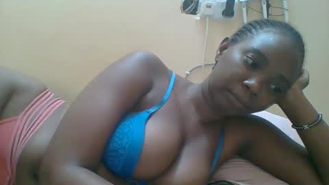 Queen online show from 11-29-25, 09:29