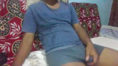 hotguyy001 online show from 02-18-26, 03:13