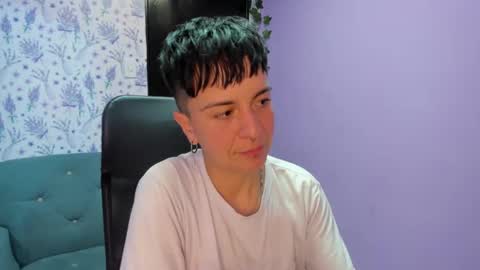 hannah online show from 09-26-25, 02:04