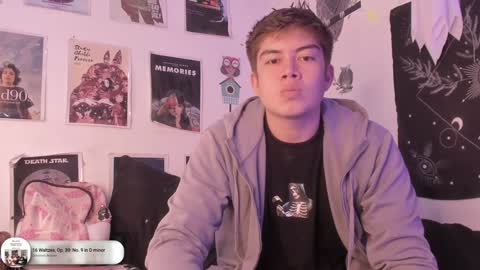 Sam and Nico online show from 12-31-24, 01:26