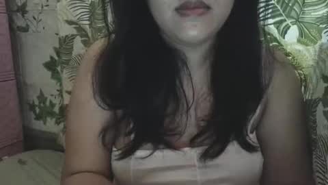 hotiemorenagurl18 online show from 04-17-26, 03:42