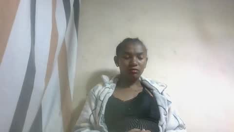 veronique online show from 10-18-25, 03:09