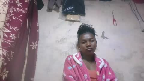 veronique online show from 10-27-25, 01:53