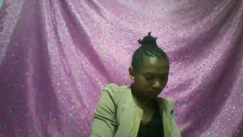 veronique online show from 10-29-25, 01:41