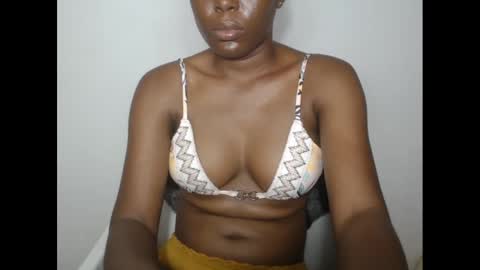 hotjessie0 online show from 01-10-25, 10:50