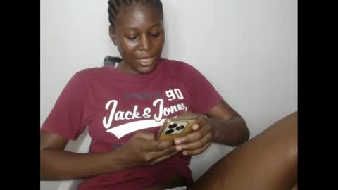 hotjessie0 online show from 01-11-25, 11:45