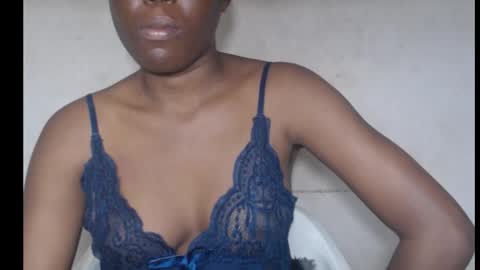 hotjessie0 online show from 10-12-25, 06:12