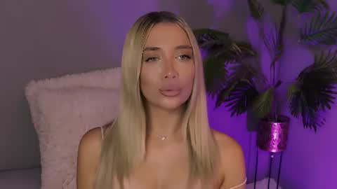 Maria online show from 07-10-26, 06:43