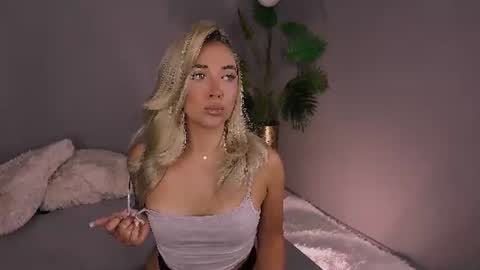 Maria online show from 07-27-26, 05:47