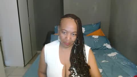 hotlilya online show from 06-10-26, 07:40