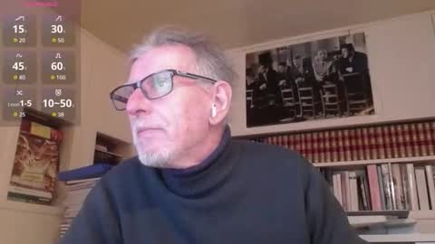 Snapshot of hotlux_54 chatting on 01-18-26, 04:11 hotlux_54 online show from 01-18-26, 04:11