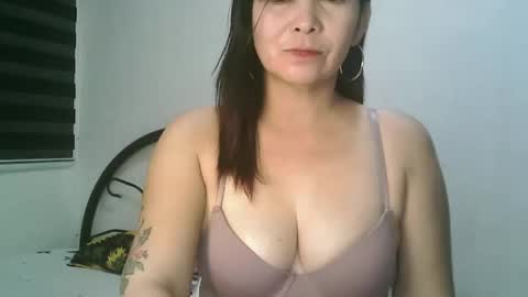 hotmamajen4u online show from 03-24-26, 11:48