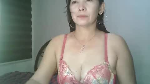 hotmamajen4u online show from 05-11-26, 12:22