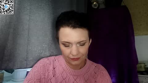 hotmamaqueen234 online show from 04-25-26, 01:41