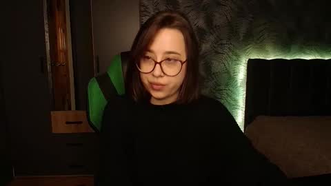hotmariella online show from 02-12-25, 11:07