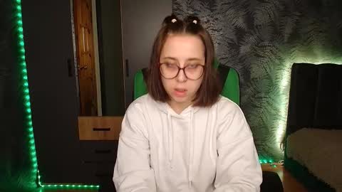 hotmariella online show from 02-15-25, 12:11