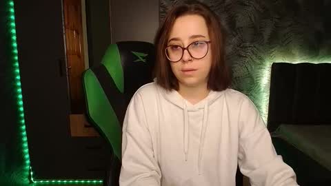 hotmariella online show from 02-21-25, 10:17