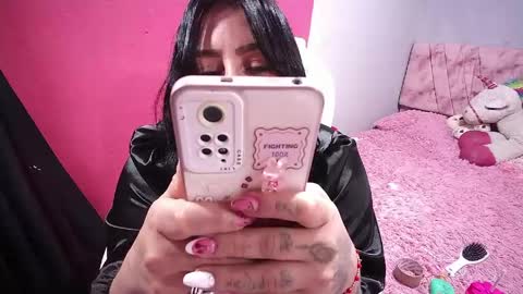 Snapshot of hotmartinaxxx chatting on 05-13-26, 03:53 Natalia online show from 05-13-26, 03:53