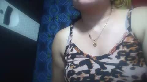 hotmatureladyxxx online show from 11-11-25, 02:00