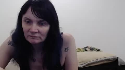 Snapshot of hotmodel1984 chatting on 01-12-26, 02:17 hotmodel1984 online show from 01-12-26, 02:17