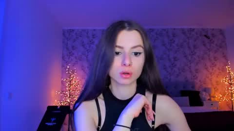 hotmolly_ online show from 05-01-26, 06:45