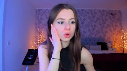 hotmolly_ online show from 05-02-26, 08:03